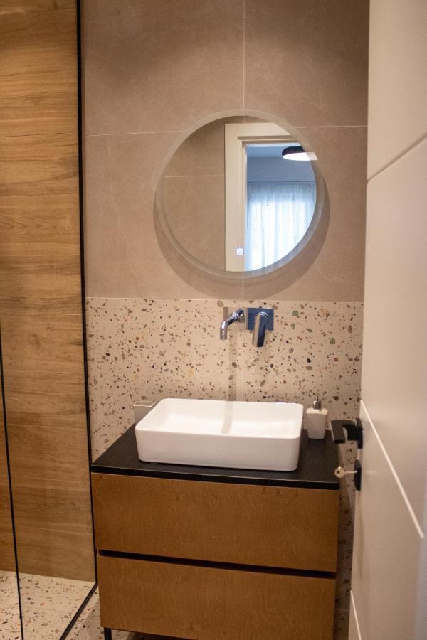 Downtown Studio Apartments Tiranë Eksteriør bilde