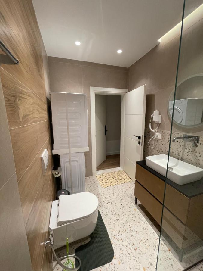 Downtown Studio Apartments Tiranë Eksteriør bilde