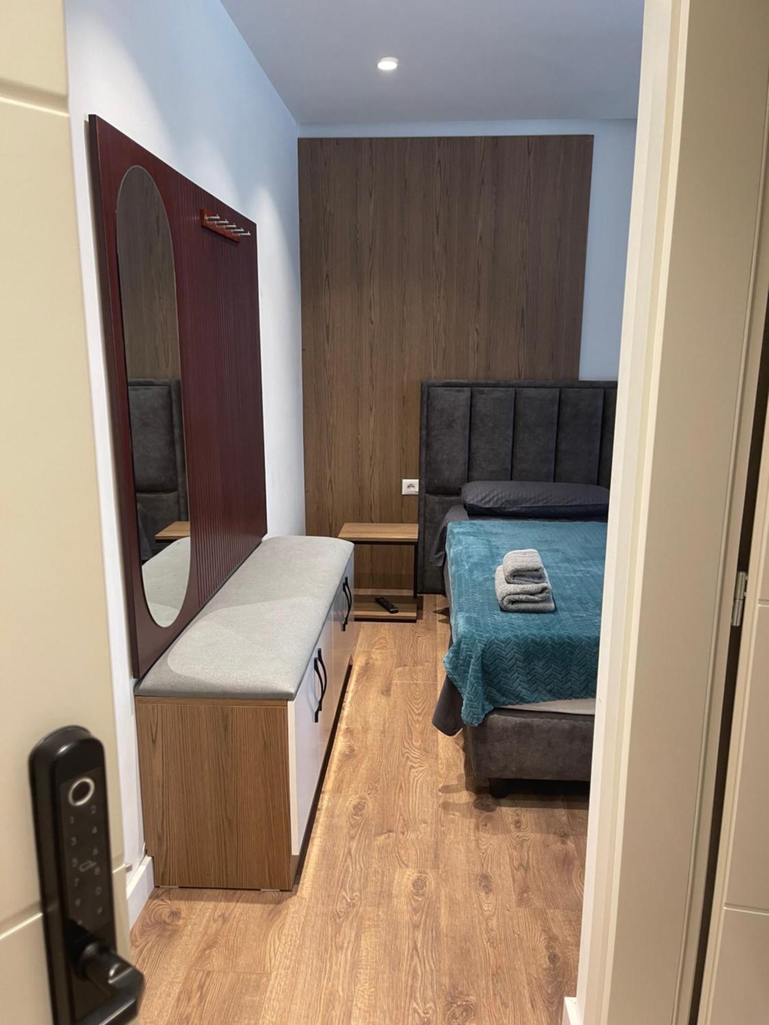 Downtown Studio Apartments Tiranë Eksteriør bilde