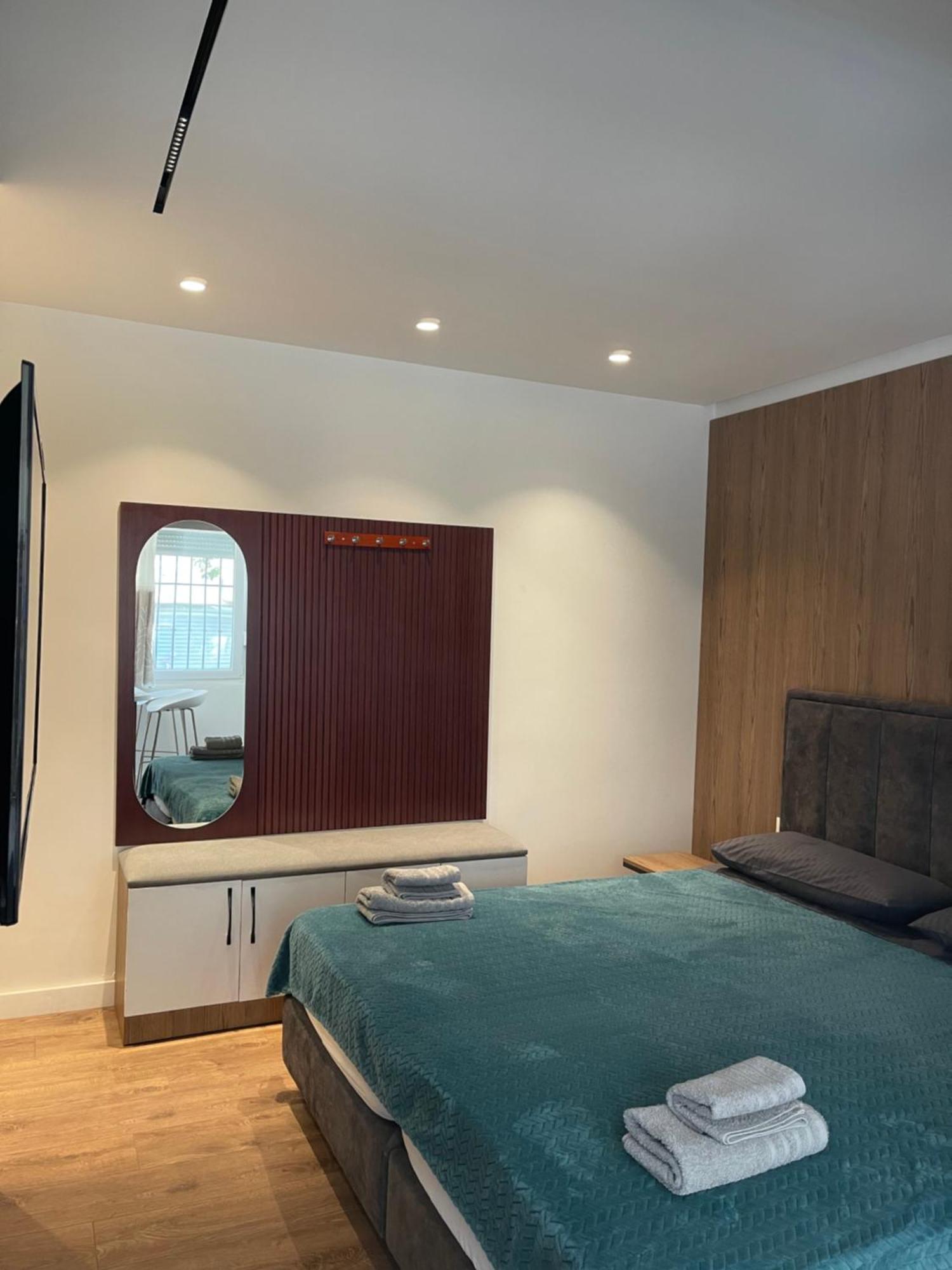 Downtown Studio Apartments Tiranë Eksteriør bilde